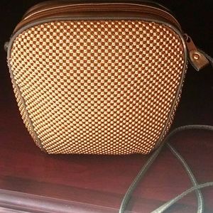 GOLD BEAD-LIKE CROSSBODY